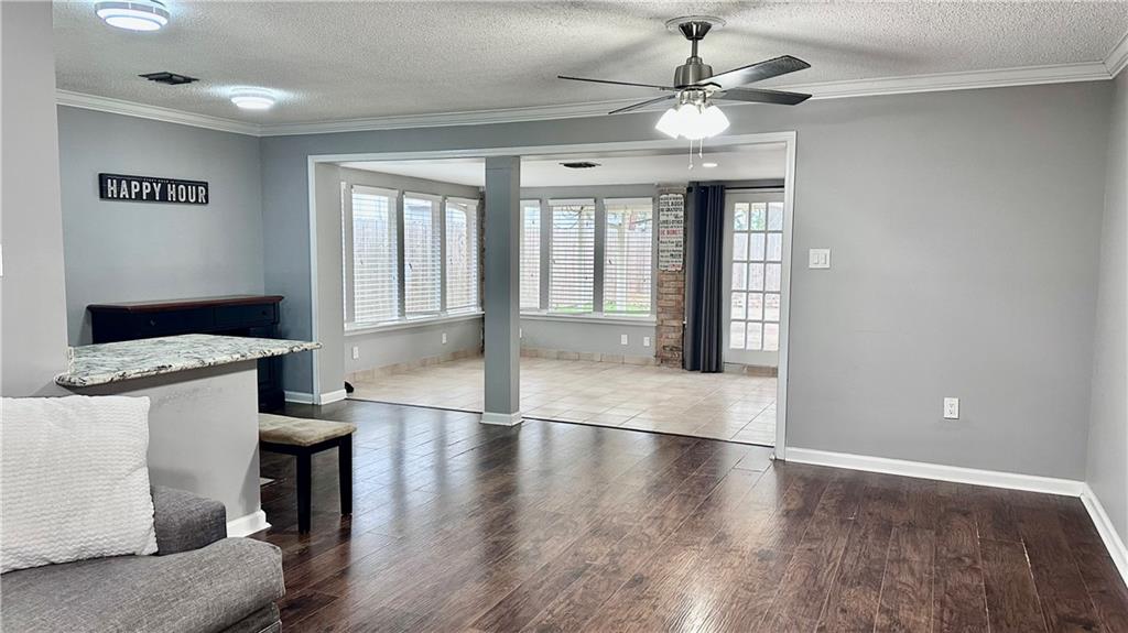1813 Green Oak Drive, Gretna, Louisiana image 3