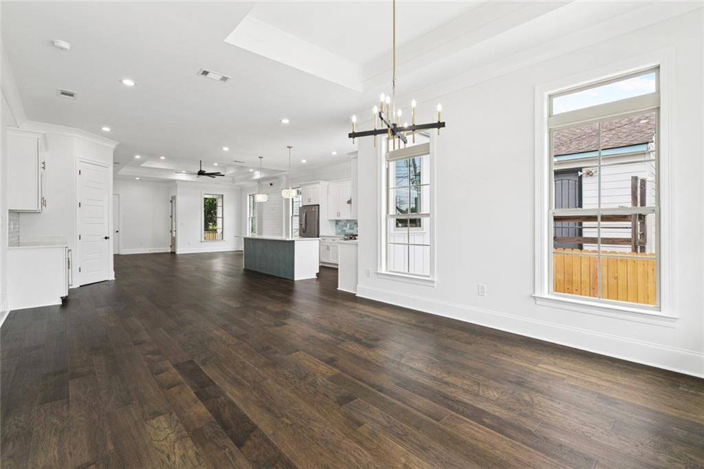 5516 Warrington Drive, New Orleans, Louisiana image 3
