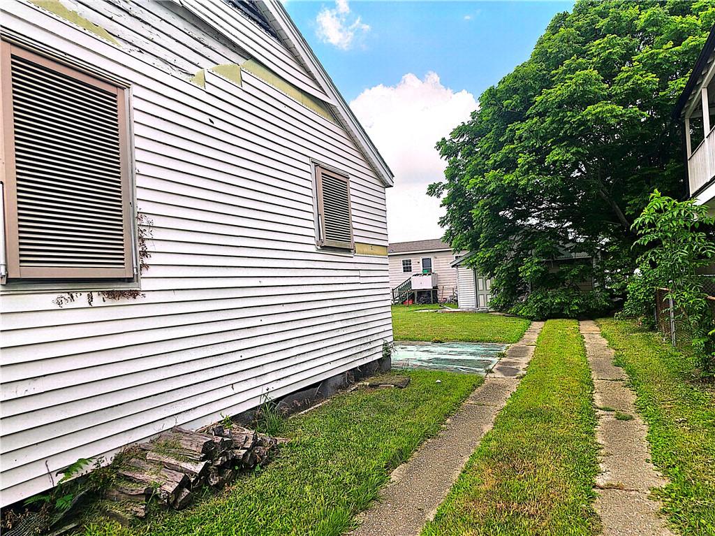 805 E Damour Street, Chalmette, Louisiana image 2