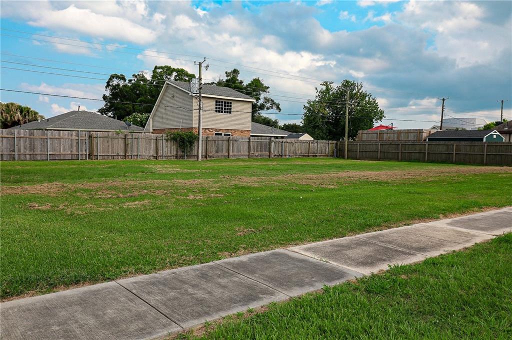 3009 Veronica Drive, Chalmette, Louisiana image 11