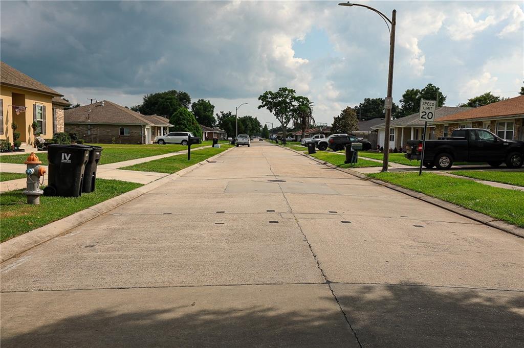 3009 Veronica Drive, Chalmette, Louisiana image 3