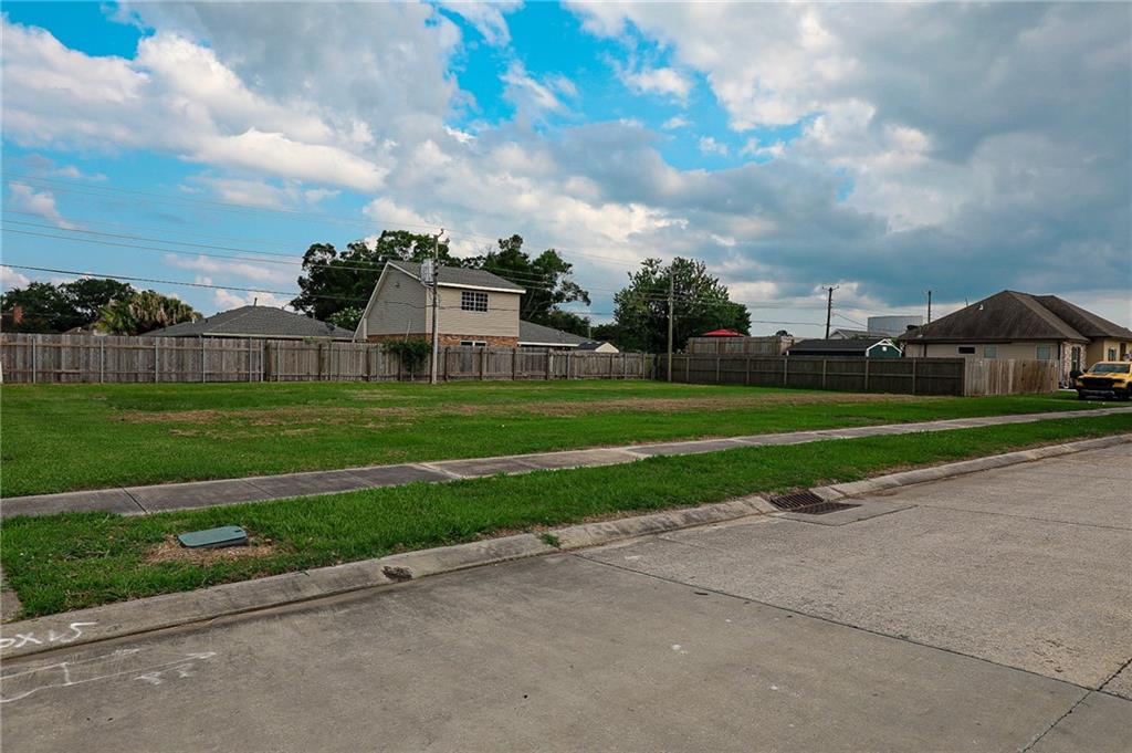 3009 Veronica Drive, Chalmette, Louisiana image 9