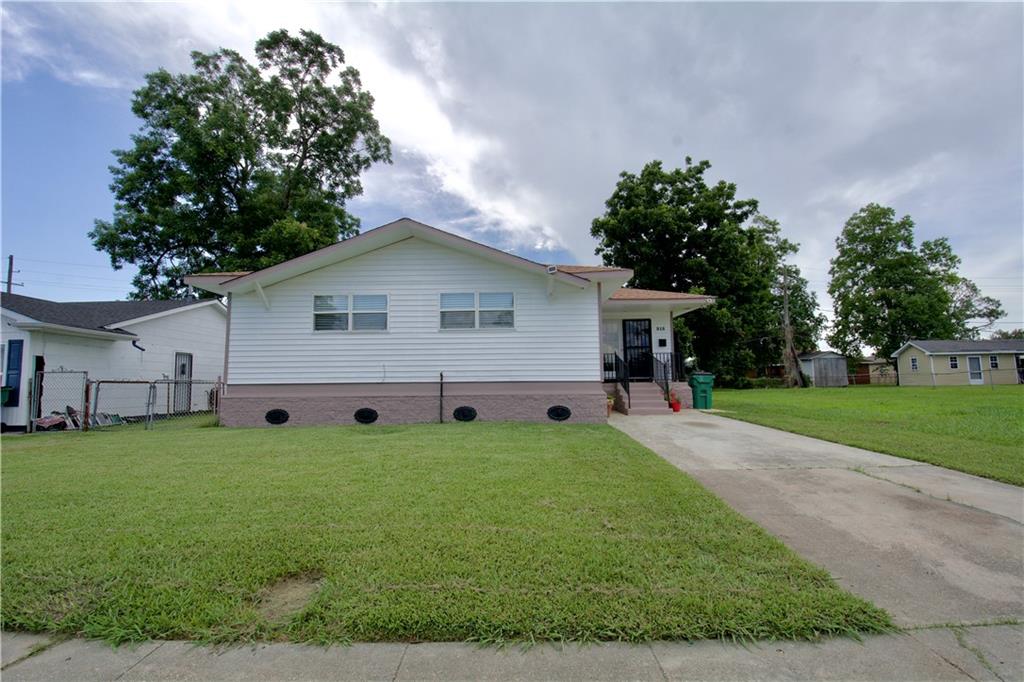 213 Travis Drive, Westwego, Louisiana image 2
