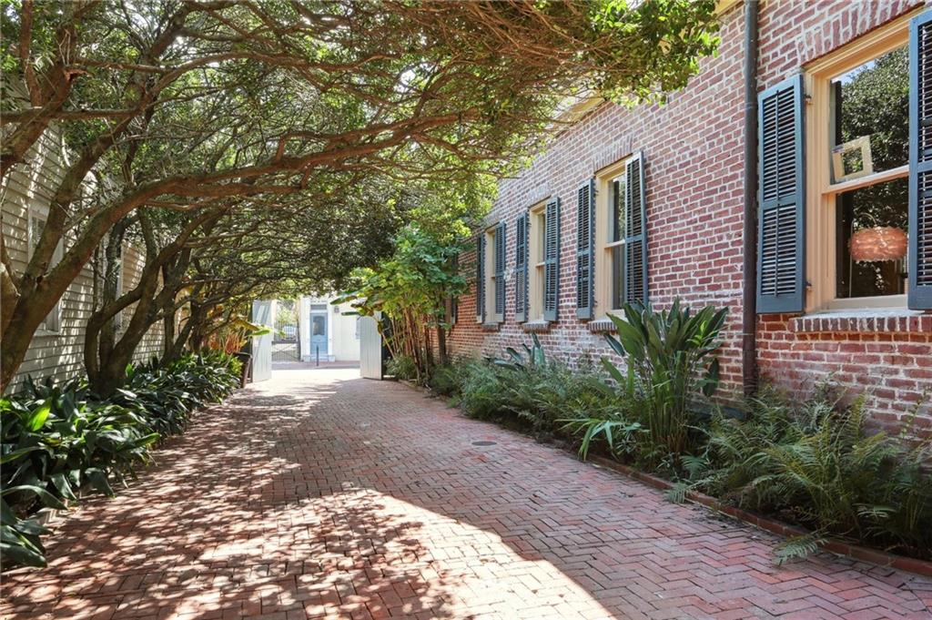 931 St Louis Street, New Orleans, Louisiana image 44
