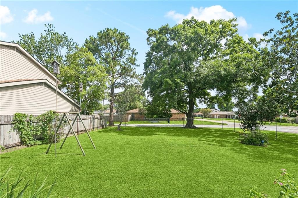 704 Fairlawn Drive, Gretna, Louisiana image 19