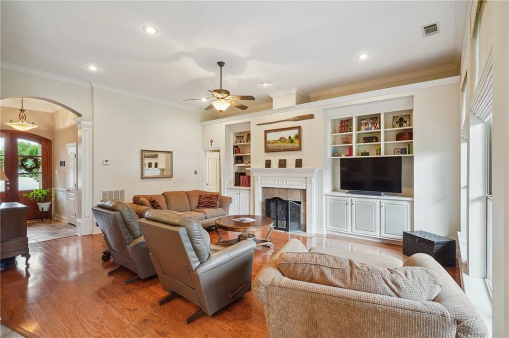 2637 Bluff Court, Mandeville, Louisiana image 5