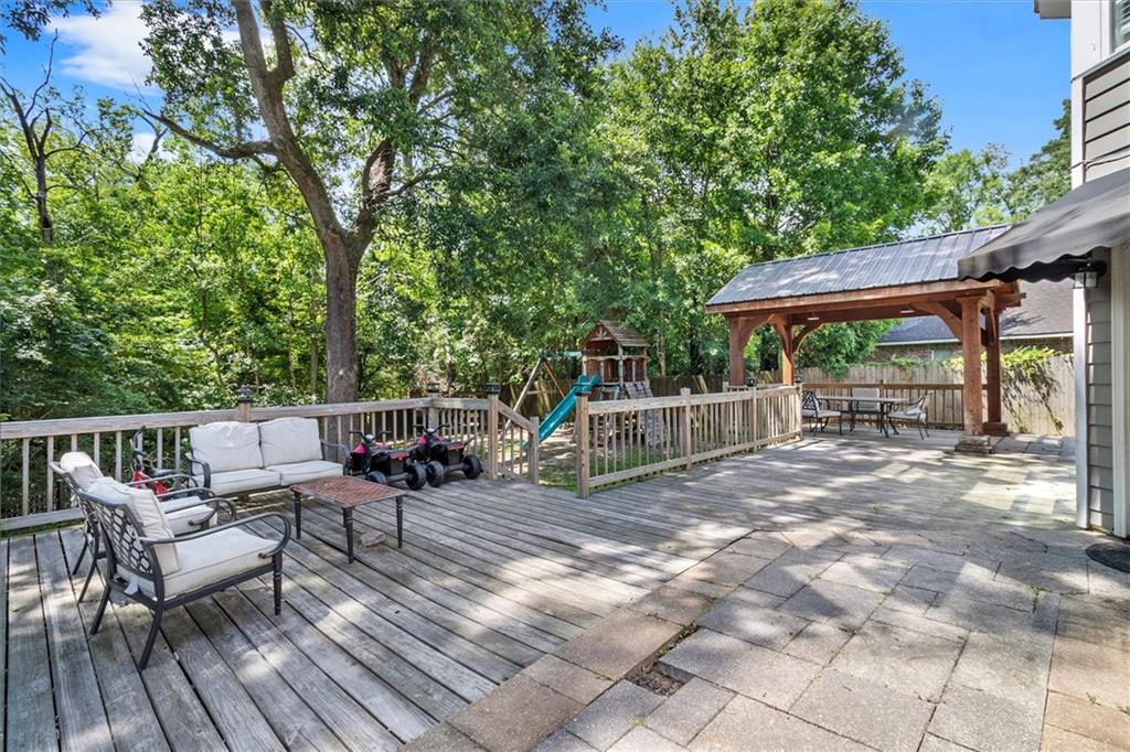 647 Highland Oaks Drive, Baton Rouge, Louisiana image 18