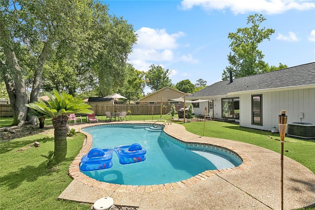 400 W Lake Catahoula Court, Slidell, Louisiana image 13