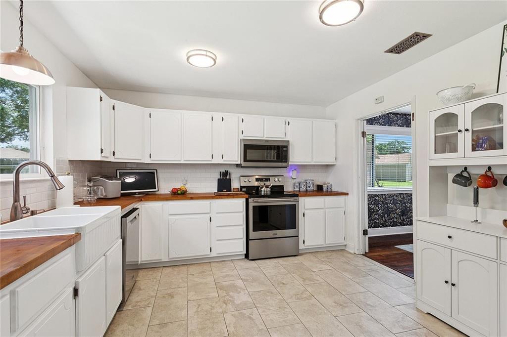 400 W Lake Catahoula Court, Slidell, Louisiana image 5