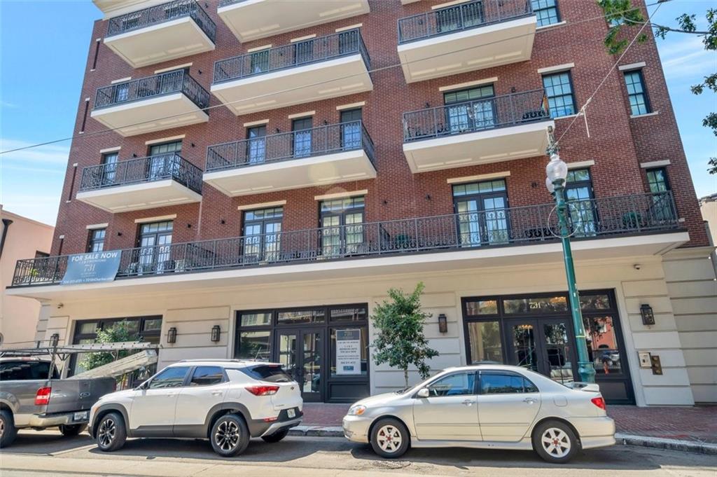 731 St Charles Avenue #304, New Orleans, Louisiana image 2