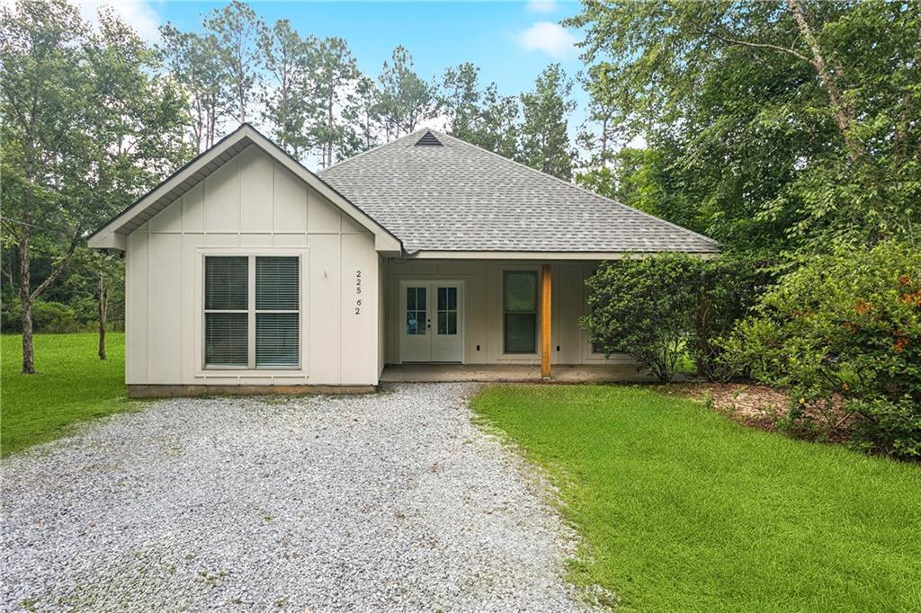 22562 2nd Street, Mandeville, Louisiana image 1