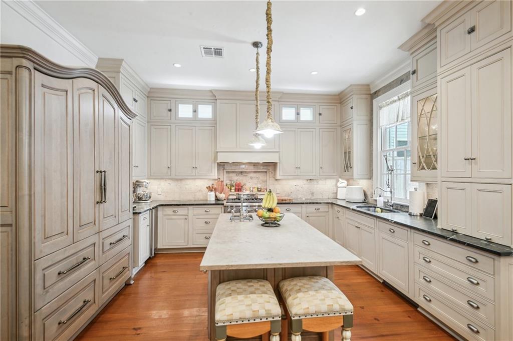 1128 Fourth Street, New Orleans, Louisiana image 12