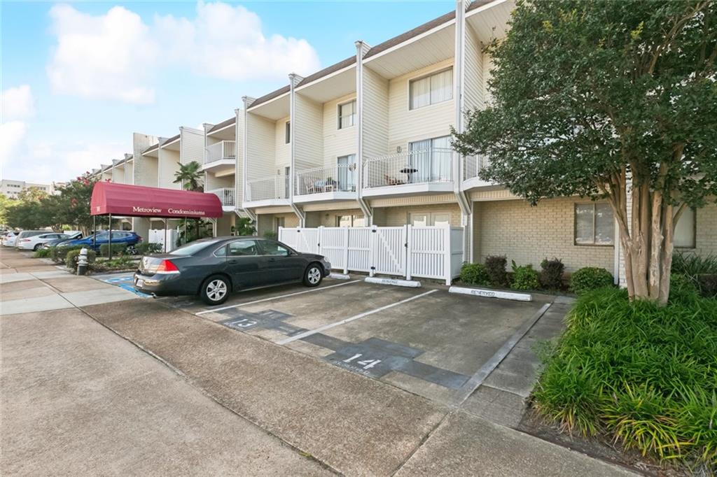 3805 Houma Boulevard #B221, Metairie, Louisiana image 2