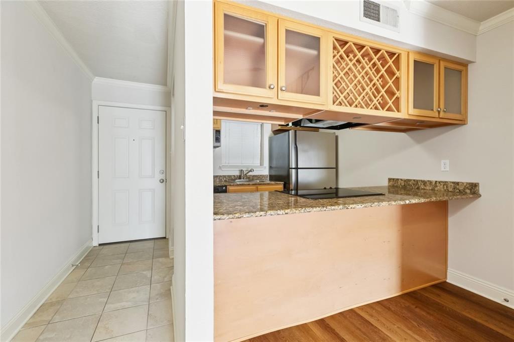 3805 Houma Boulevard #B221, Metairie, Louisiana image 8