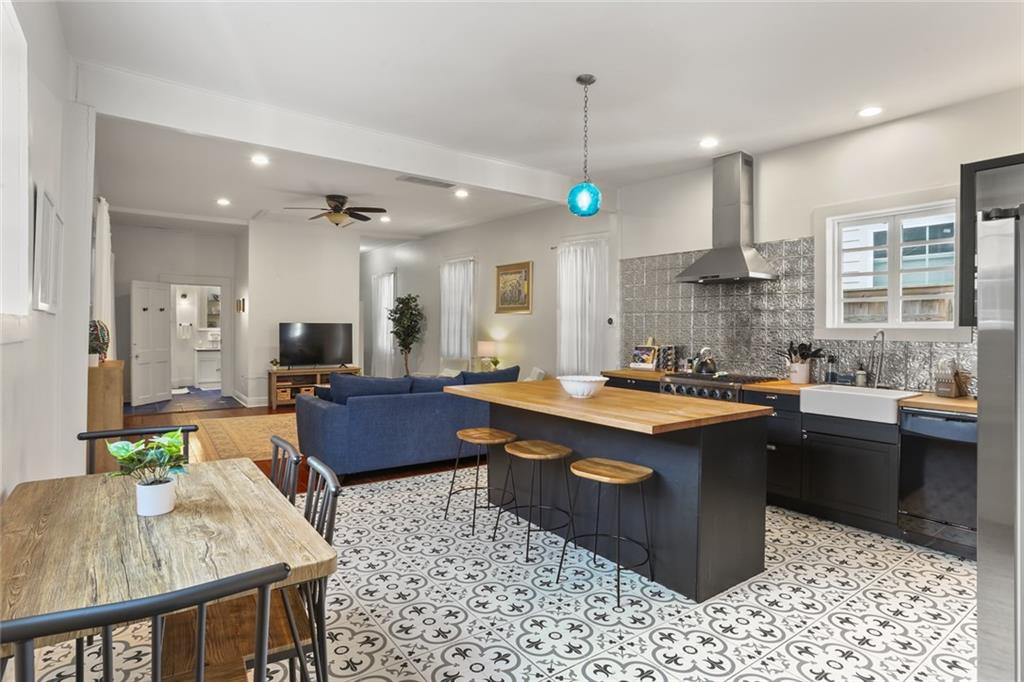 2823 Constance Street, New Orleans, Louisiana image 5