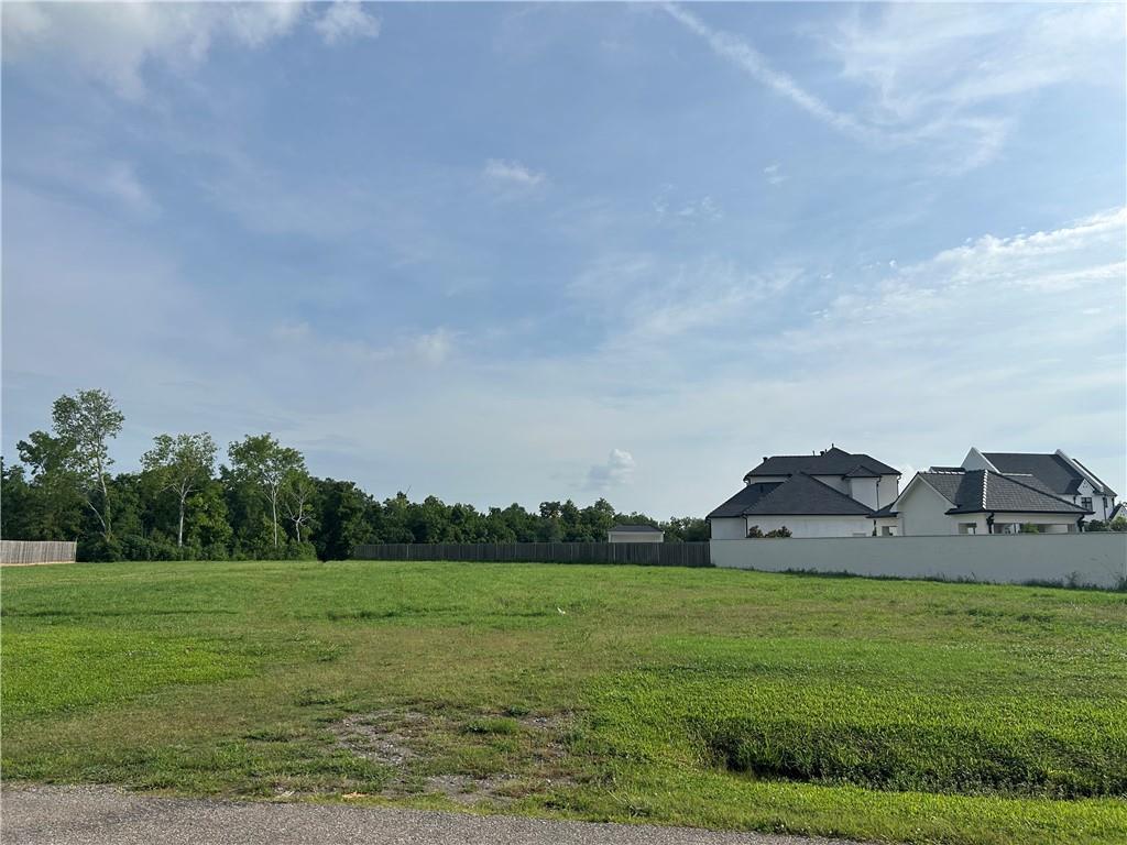 159 Green Trails Drive, Belle Chasse, Louisiana image 3