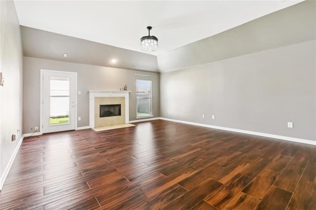 305 S River Pointe Drive, La Place, Louisiana image 4