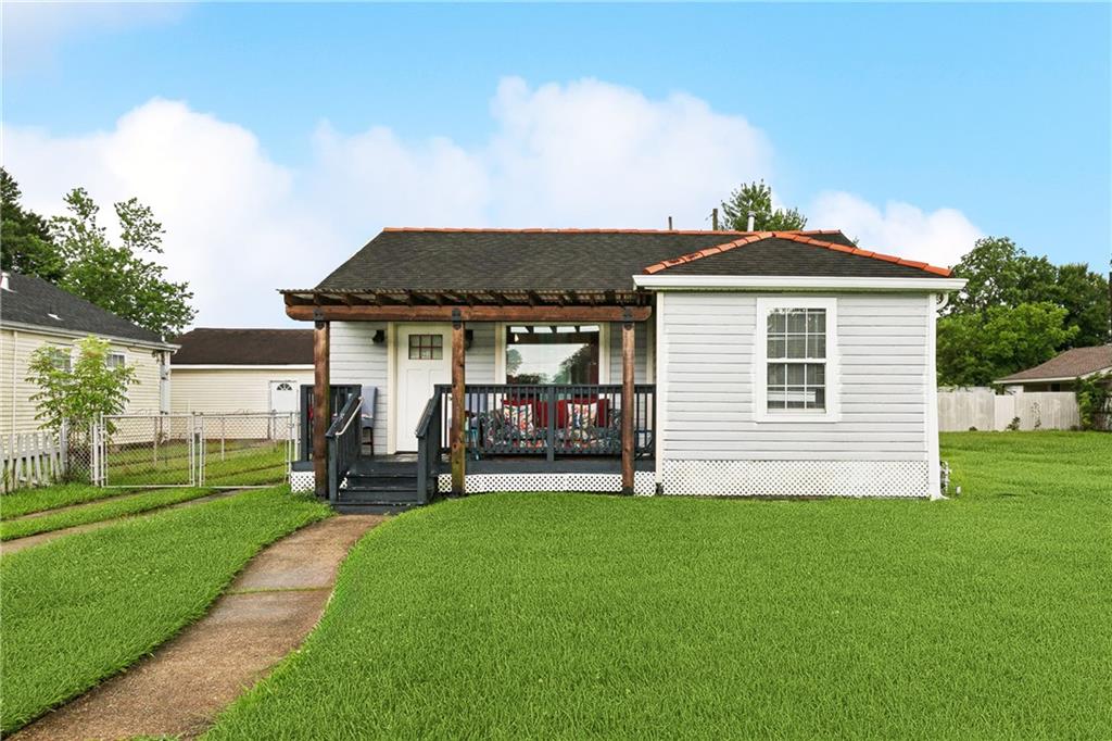 8616 Livingston Avenue, Chalmette, Louisiana image 1