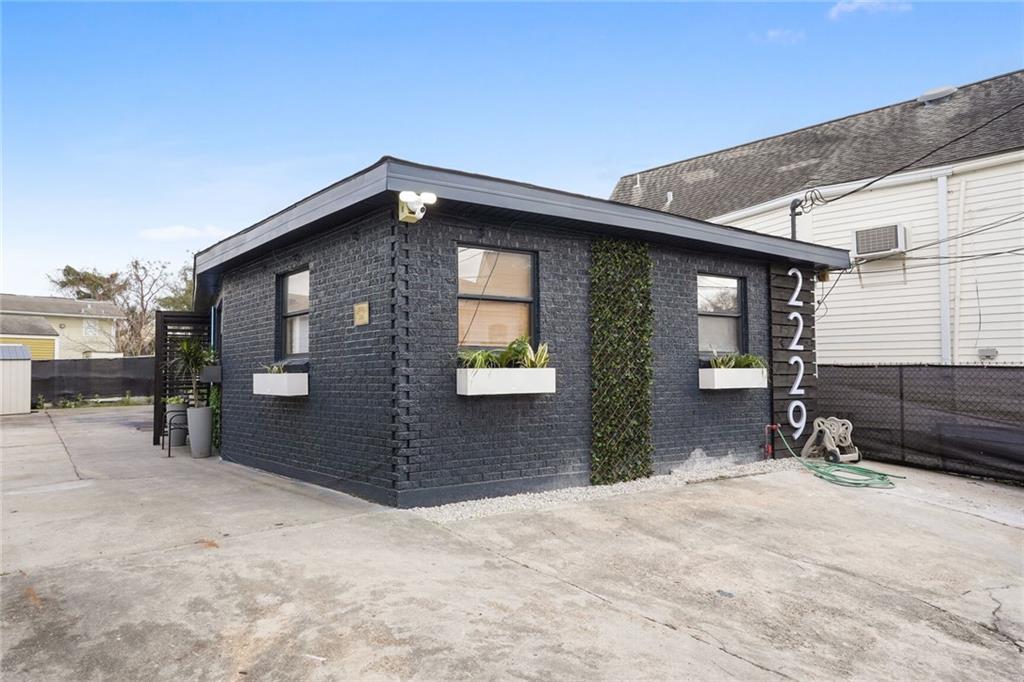 2229 Dumaine Street, New Orleans, Louisiana image 2