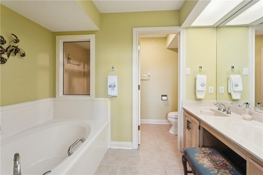 105 Mariners Island #105, Mandeville, Louisiana image 16