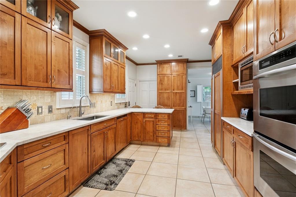 5018 St Charles Avenue, New Orleans, Louisiana image 10