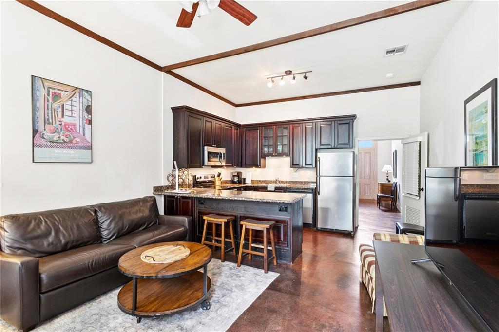 803 05 Constantinople Street, New Orleans, Louisiana image 40