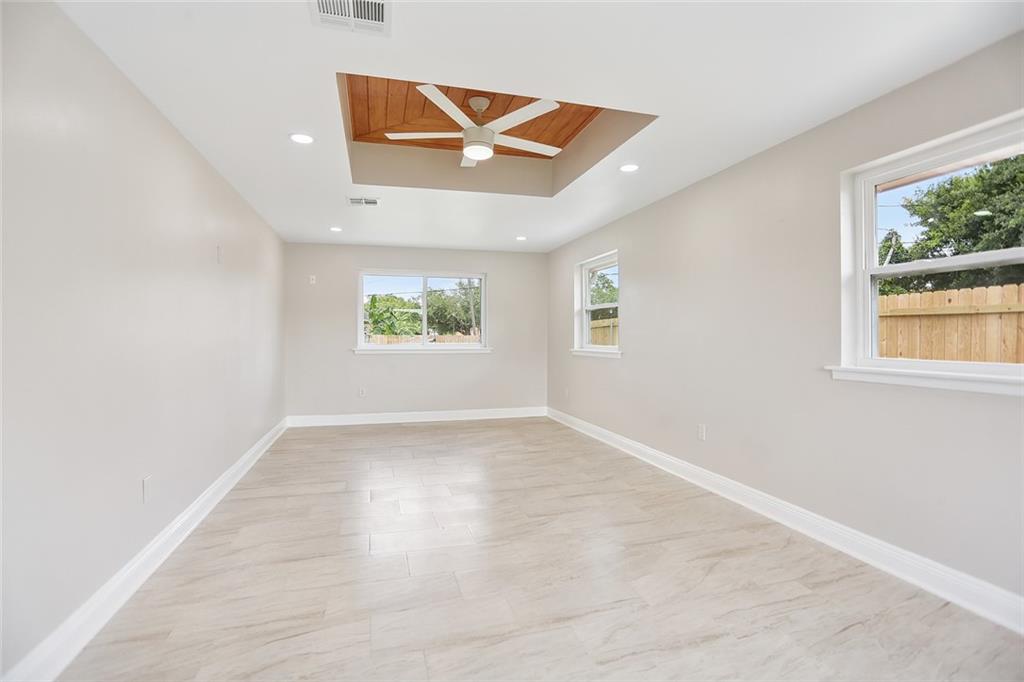 14 Derbes Drive, Gretna, Louisiana image 3