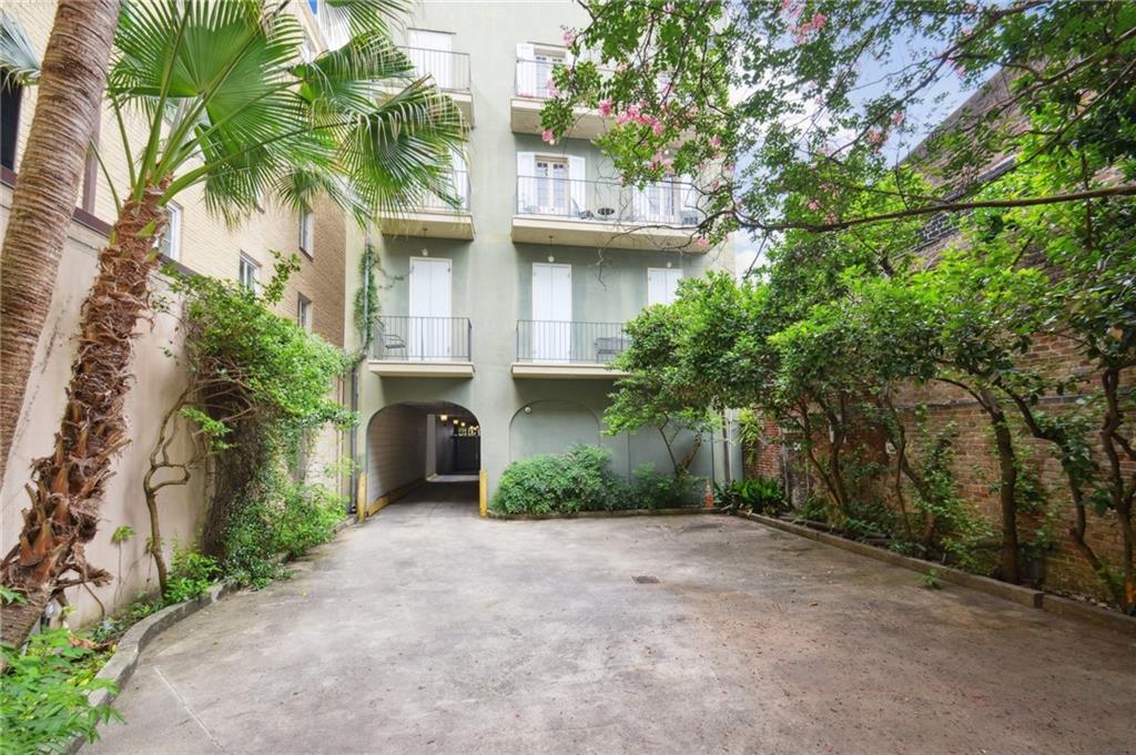 1022 St Peter Street #312, New Orleans, Louisiana image 5
