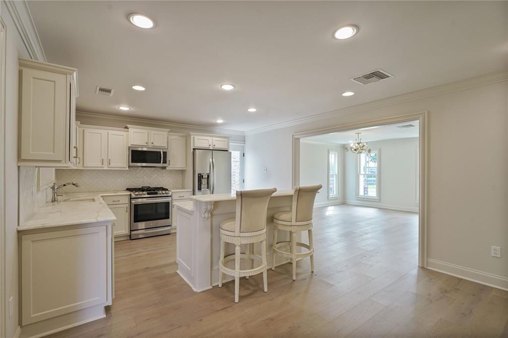 2232 N Starrett Road, Metairie, Louisiana image 6