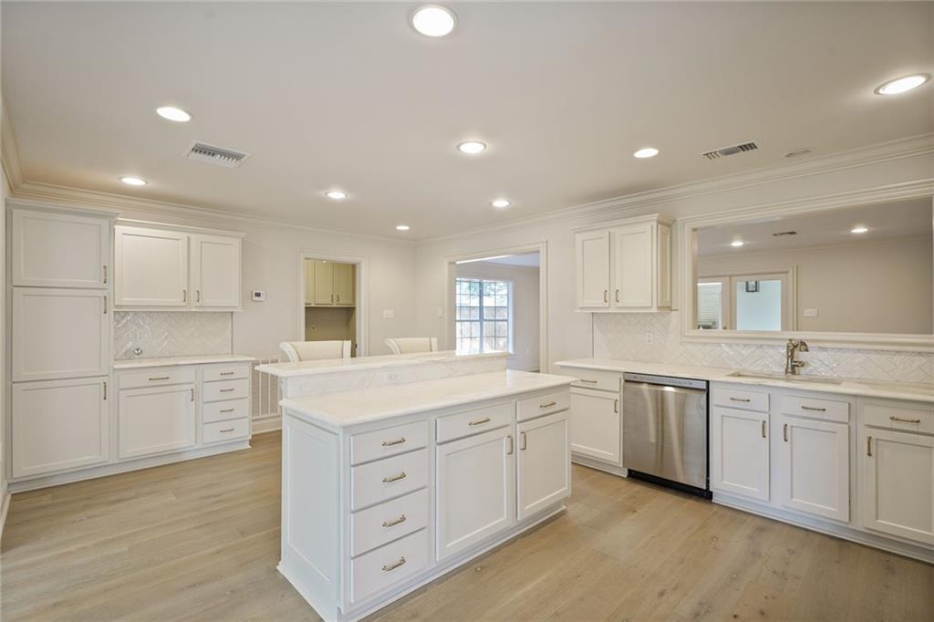 2232 N Starrett Road, Metairie, Louisiana image 7