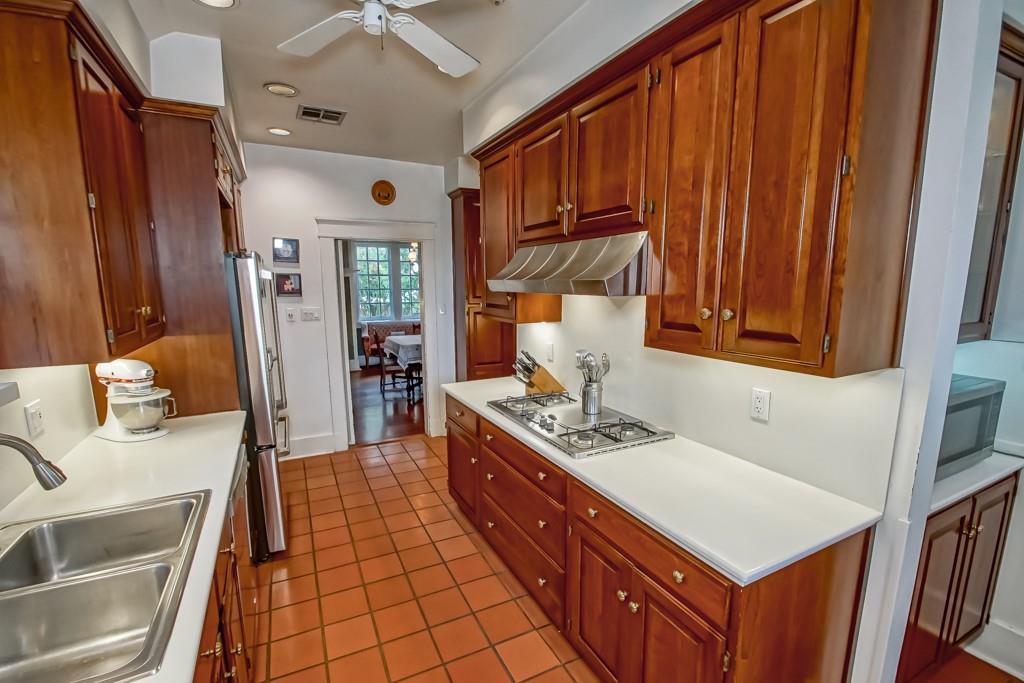 2410 Adams Street, New Orleans, Louisiana image 13
