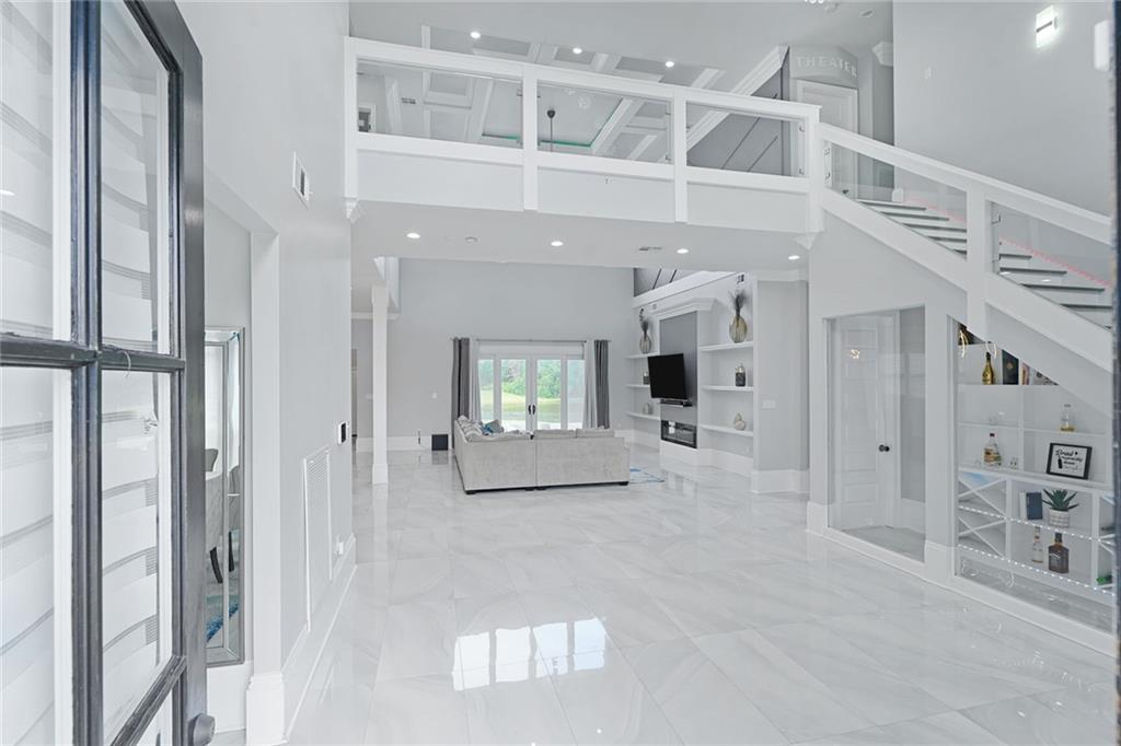 251 Oakmont Drive, New Orleans, Louisiana image 4