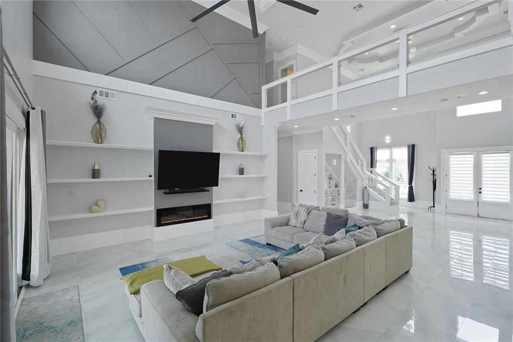 251 Oakmont Drive, New Orleans, Louisiana image 8