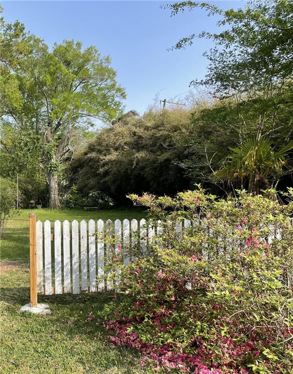 2221 Monroe Street, Mandeville, Louisiana image 1