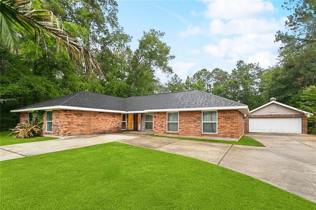 127 Herwig Bluff Road, Slidell, Louisiana image 1