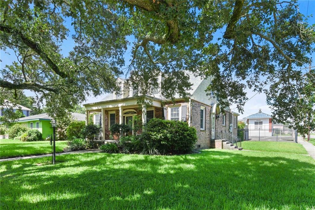 4976 Saint Roch Avenue, New Orleans, Louisiana image 2