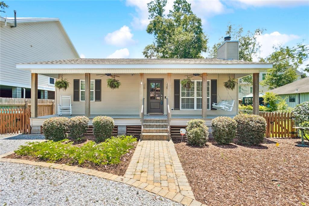 319 Depre Street, Mandeville, Louisiana image 1