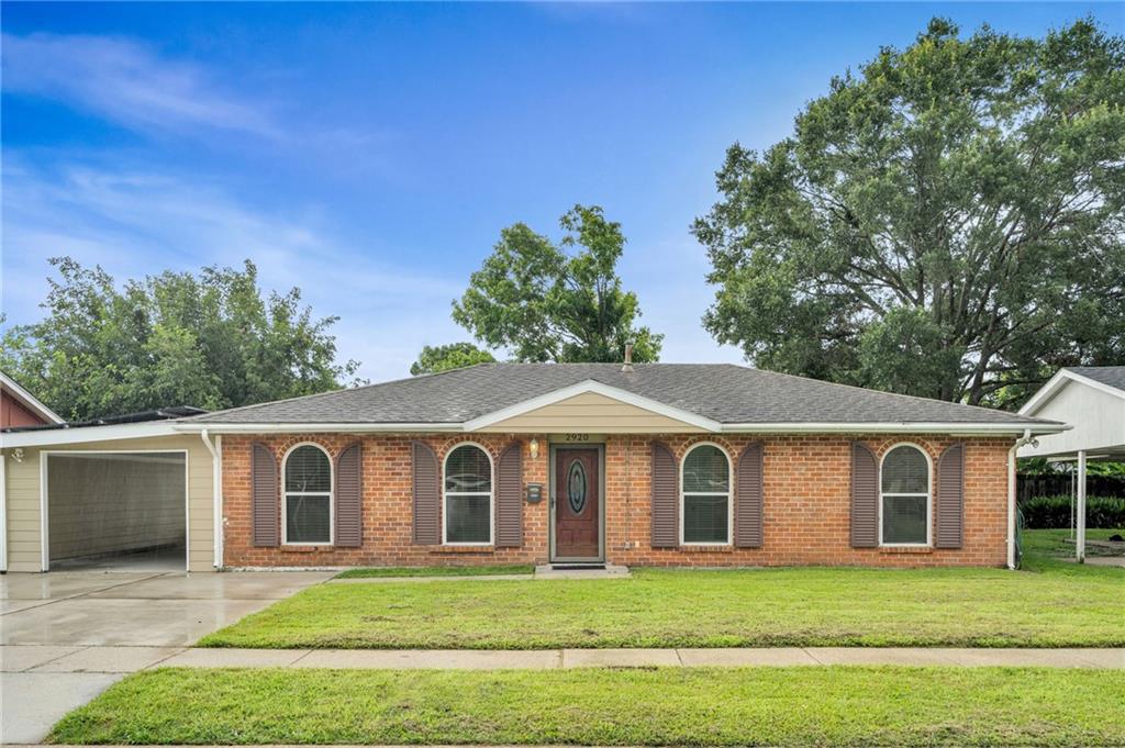 2920 Surfwood Drive, Gretna, Louisiana image 1