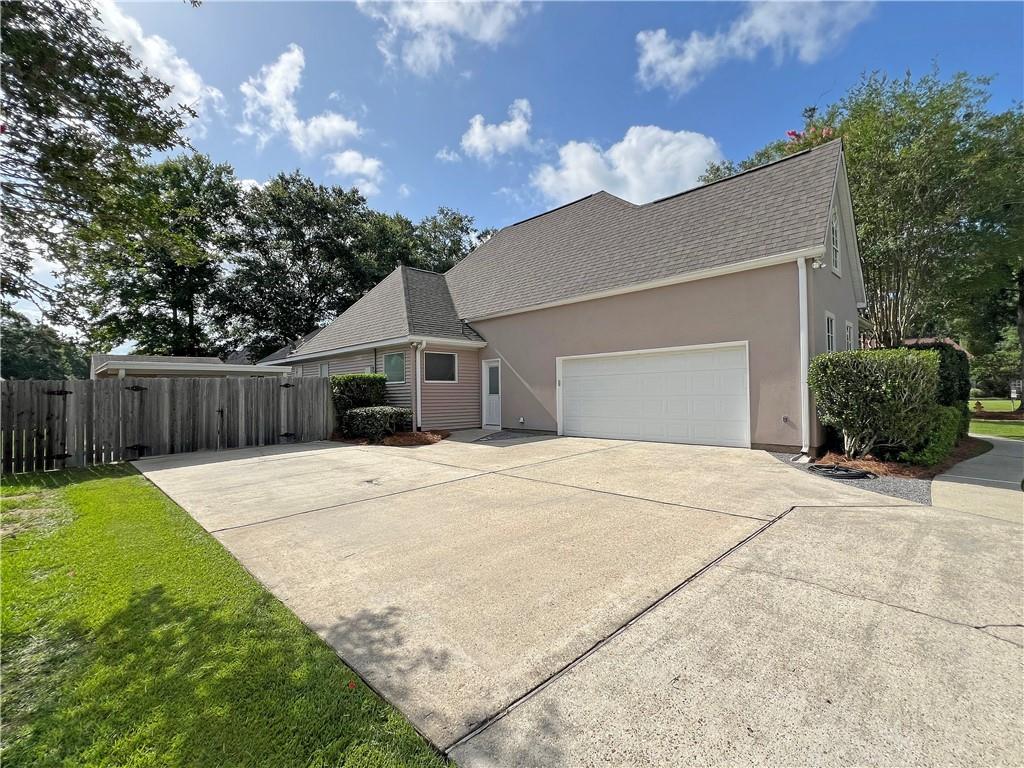207 Hidden Springs Lane, Covington, Louisiana image 2