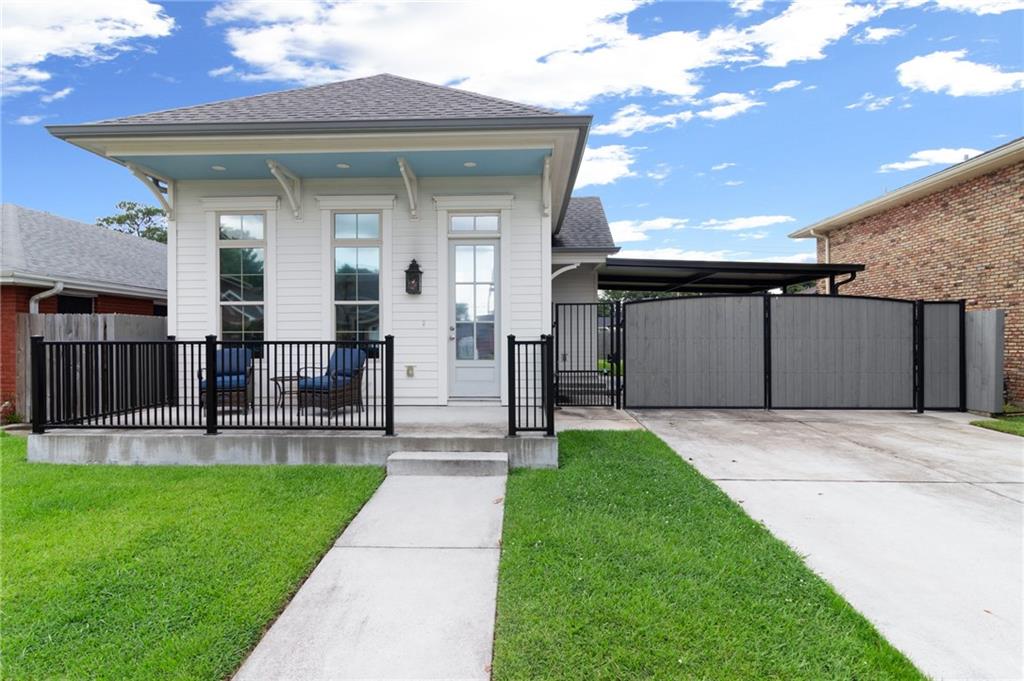 2028 Charles Drive, Chalmette, Louisiana image 1