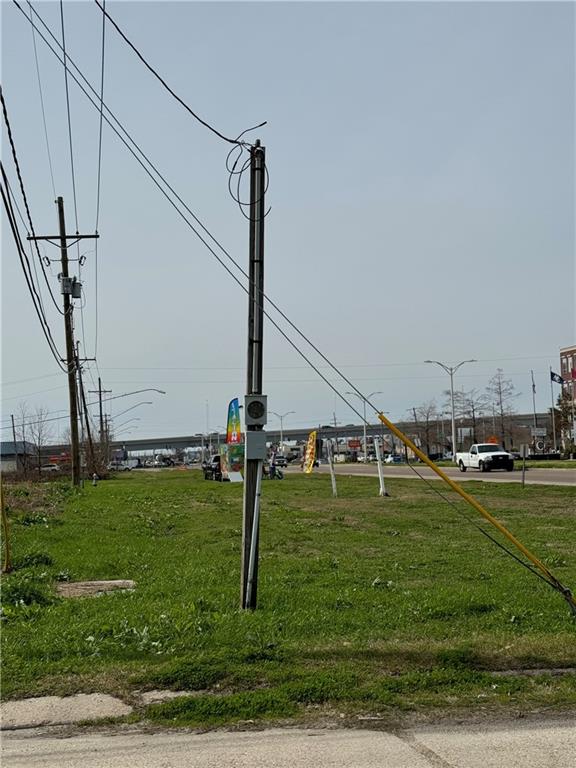 Veterans Memorial Boulevard, Kenner, Louisiana image 3