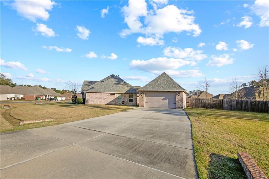 524 Belle Pointe Loop, Madisonville, Louisiana image 3