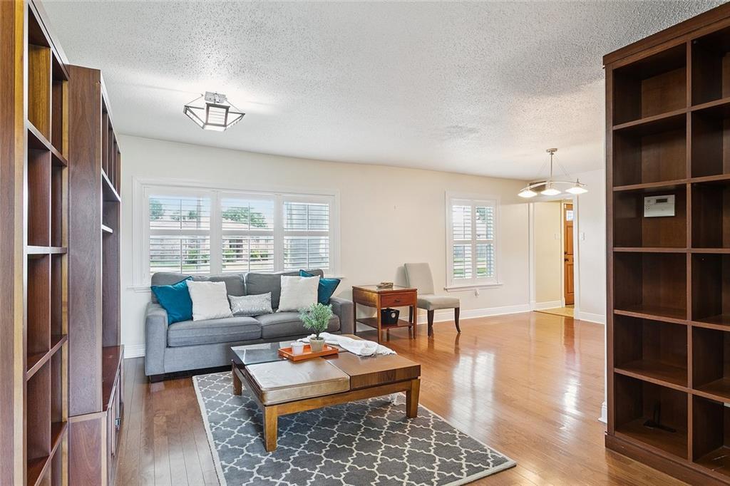5237 Meadowdale Street, Metairie, Louisiana image 4