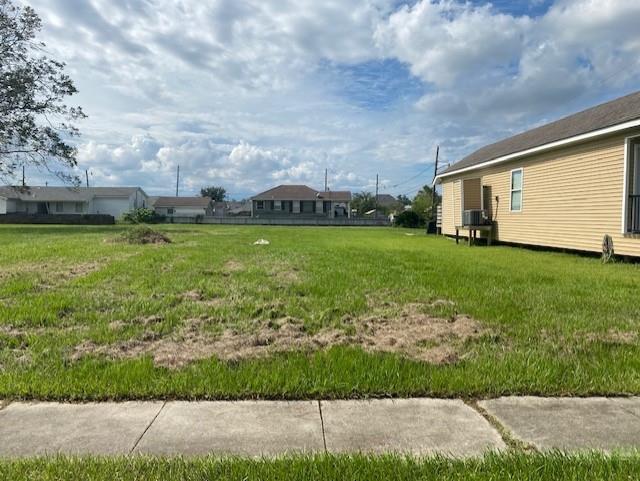 612 Chalmette Avenue, Chalmette, Louisiana image 1