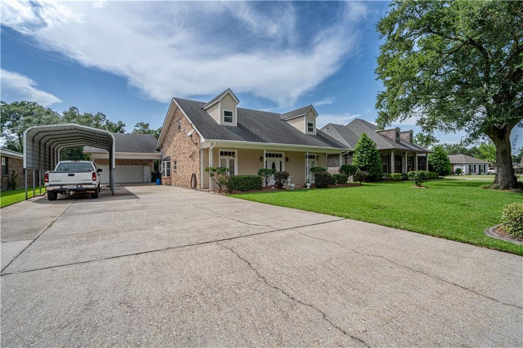 119 Gondrella Drive, Belle Chasse, Louisiana image 4