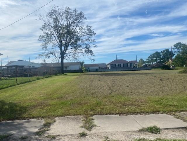 606 Chalmette Avenue, Chalmette, Louisiana image 4