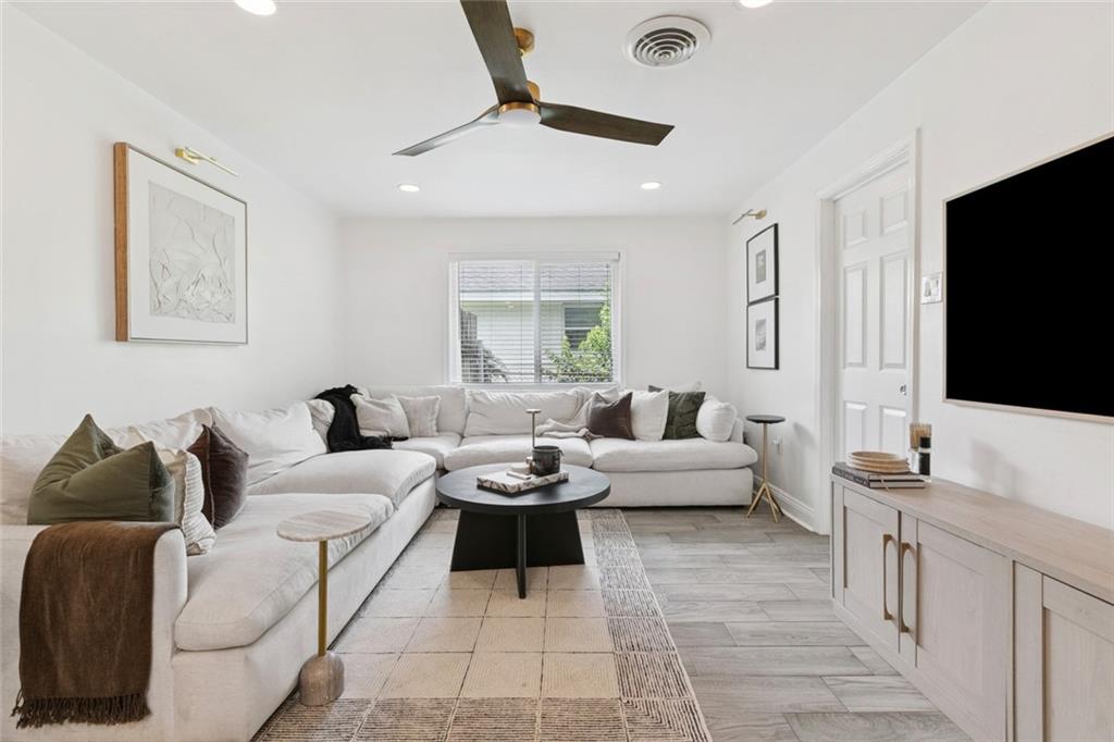 2900 Somerset Drive, New Orleans, Louisiana image 5