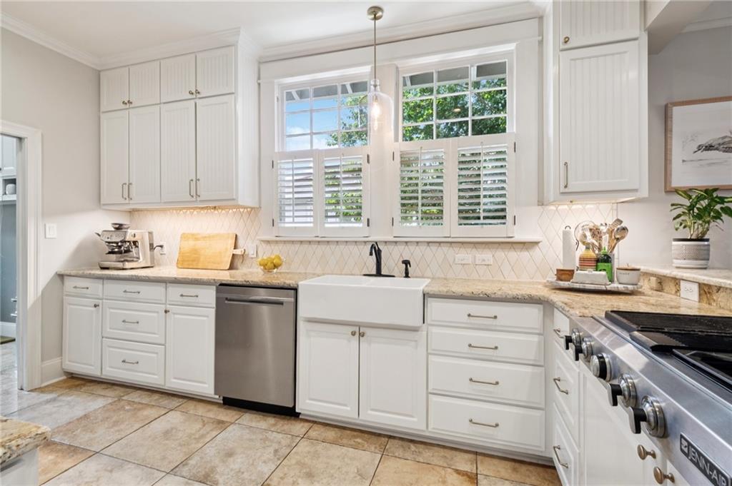 3605 State Street Drive, New Orleans, Louisiana image 7