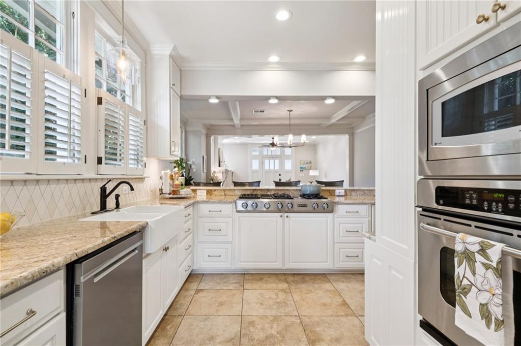 3605 State Street Drive, New Orleans, Louisiana image 8