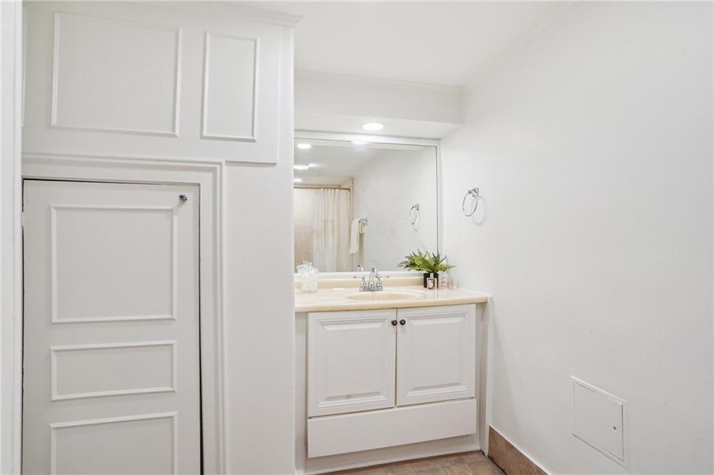 1303 Burgundy Street #3, New Orleans, Louisiana image 15
